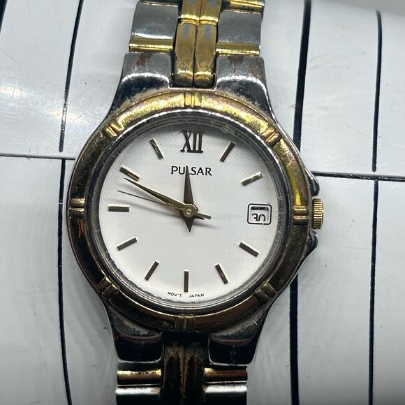 Pulsar Two Tone St. Steel Japan Mov’t Women’s Watch w/ Day Display New Battery - Picture 1 of 8